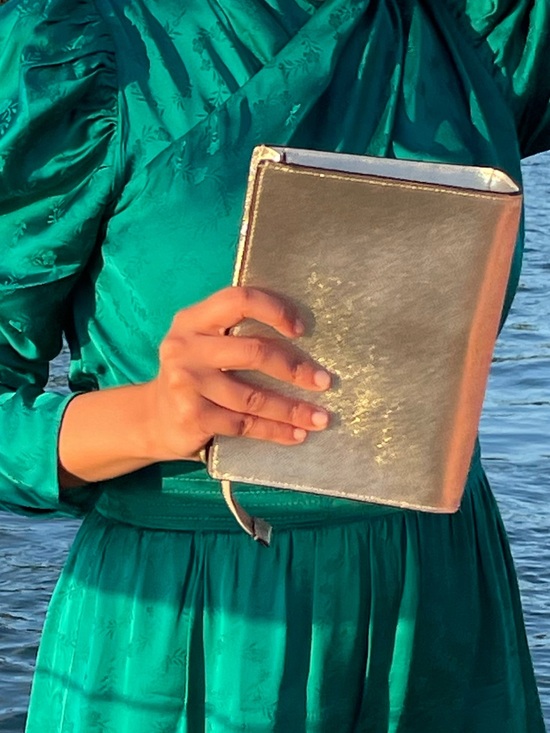 kate spade Handbags - kate spade Metallic Gold clutch Bag